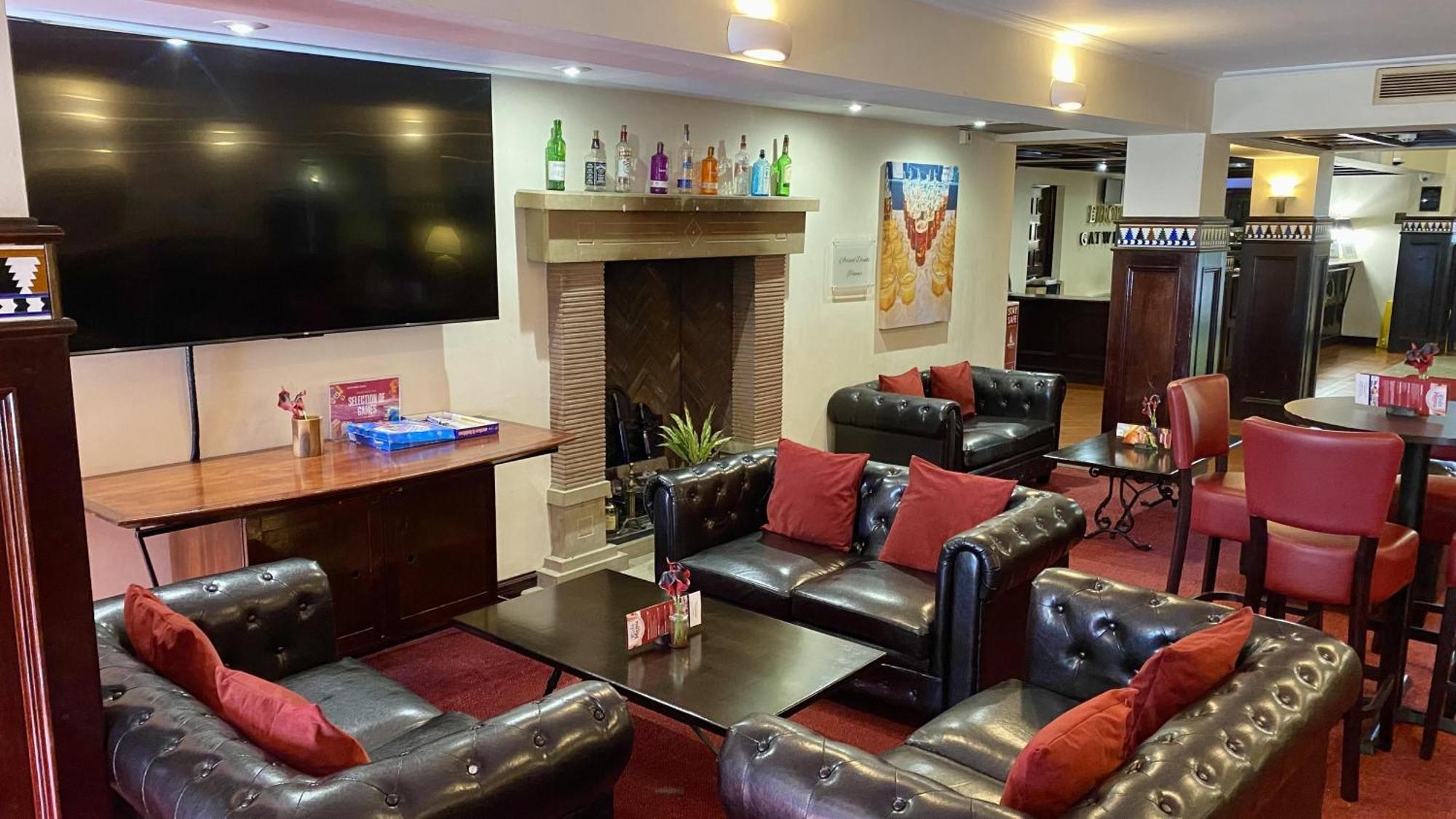 Europa Gatwick & 3*