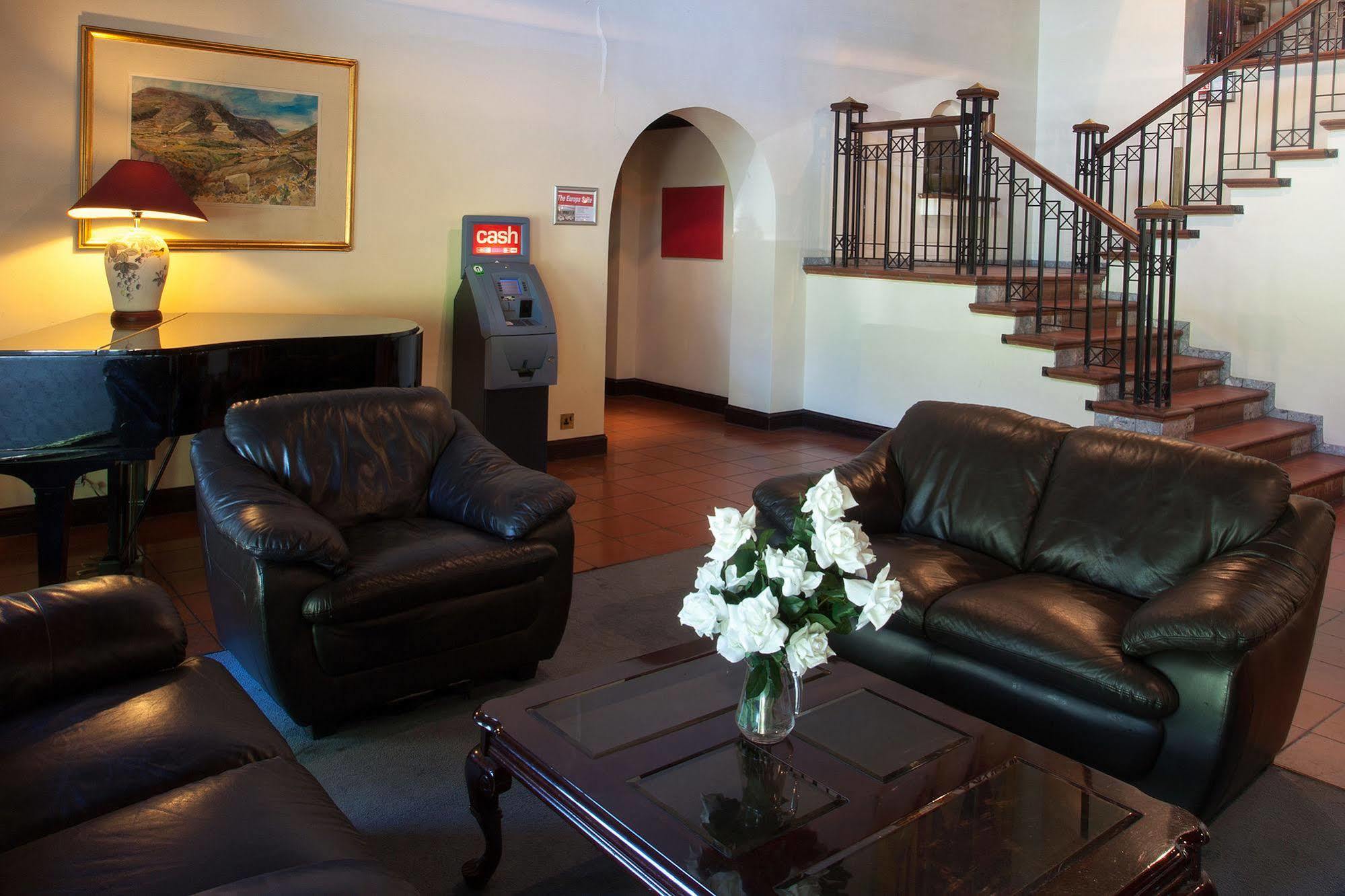 Europa Gatwick & Hotel Crawley (West Sussex)