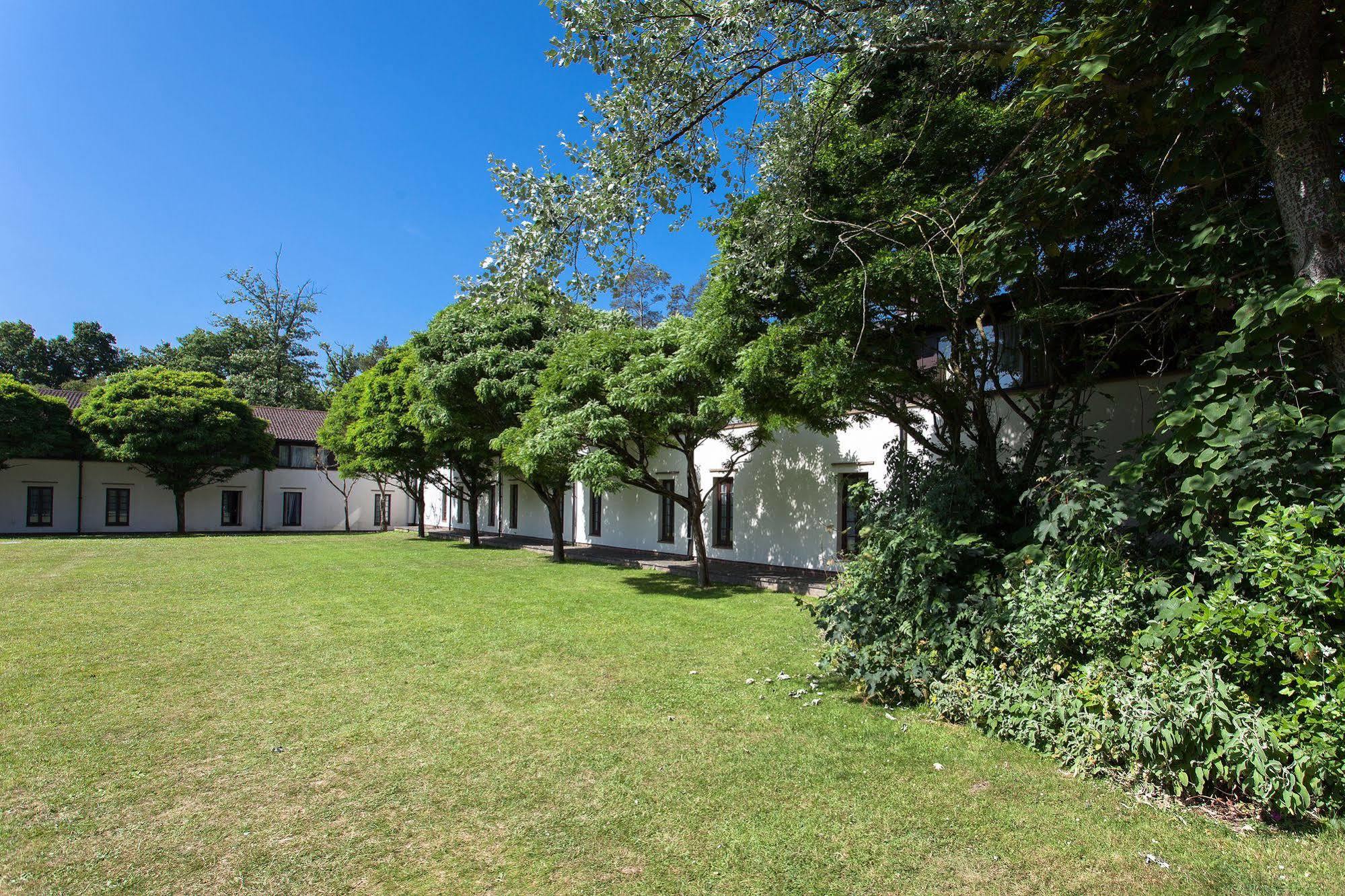 Europa Gatwick Hotel&spa Hotel